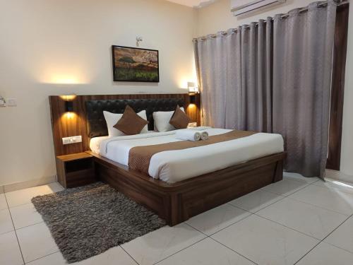 Deluxe Room image 10
