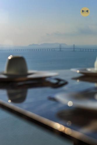 Seaview Seafront Duplex in Town with WiFi & Full Kitchen 23