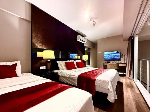 Seaview Seafront Duplex in Town with WiFi & Full Kitchen 10