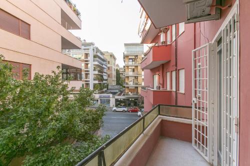 Modern apartment 100 meters from Piazza Mincio, Roma (foto 6)
