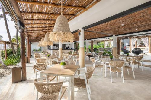 Restaurant, Areia Playa del Carmen - Beach Front Hotel in Playa Del Carmen