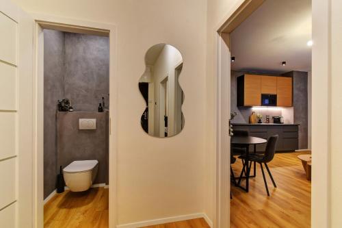 Long Street Deluxe Suite Apartment Prague - image 12