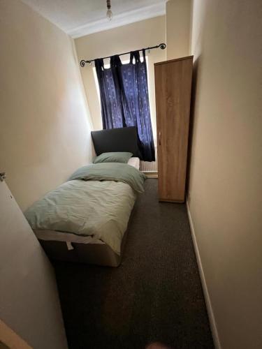 210 Welford Road - image 2
