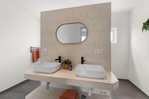 Three-Bedroom Villa room in Villa Sol A Luna - Mambo Beach