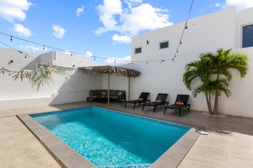 Three-Bedroom Villa image 4