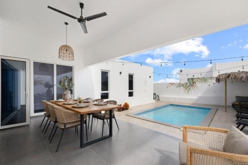 Three-Bedroom Villa image 2