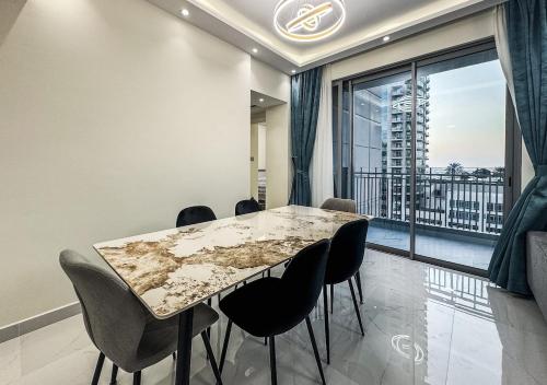 DreamShoma -2BR Deluxe Downtown Skyview, Dubai (photo 3)
