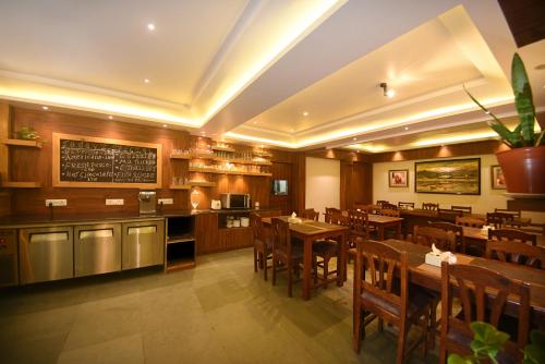 Restaurant, Hotel Mums Home in Kathmandu