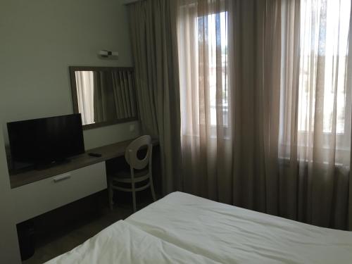 La Casa Hotel - main image