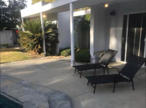 Beautiful 4BD and 3BA Pool Jacuzzi Vacation Home, Los Angeles (photo 7)