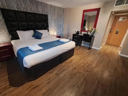 The Royal Hotel Cardiff - image 11