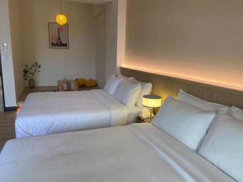 Premium Quadruple Room image 5