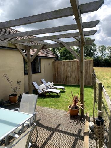 Sunset Cottage in Claverdon