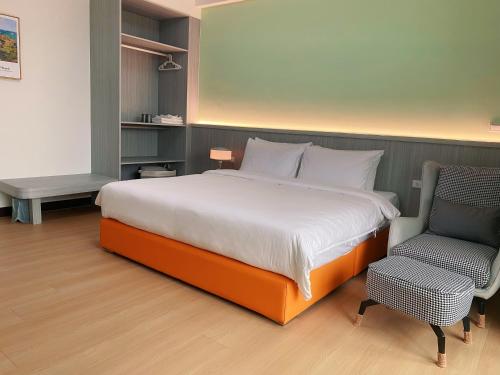 Deluxe Quadruple Room image 5