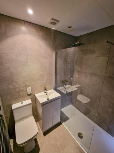 2 Bed Northern Quarter Flat City Centre, Manchester (photo 10)