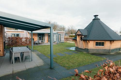 Recreatiepark De Boshoek Room Type - Standard Villa
