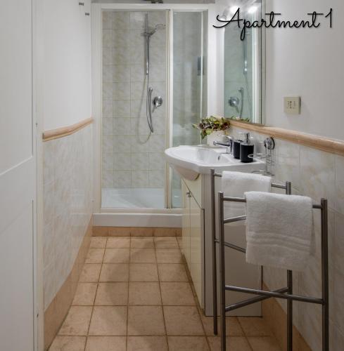 PennyLane Rome Apartment - image 12