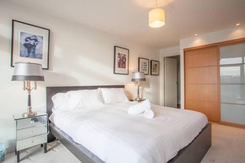 Apartment with river view next to hydro, Glasgow (Foto 10)
