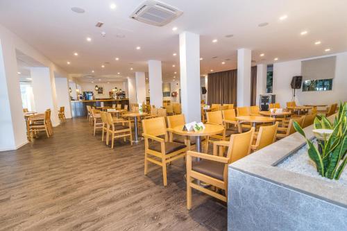 Bar/Lounge, Eix Lagotel Hotel in Muro