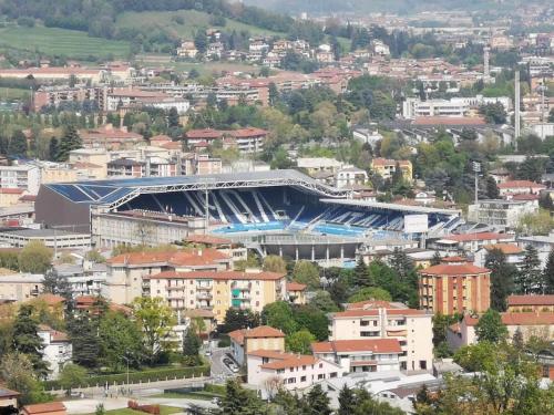 Zona Stadium - Wi-Fi, AC, Bergamo (fotografie 10)