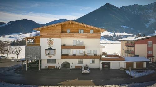 Hotel Garni Tirol - image 13