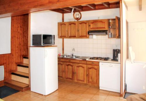 кухня, Maison charmante à Sassis avec vue montagne (Maison charmante a Sassis avec vue montagne) in Sassis