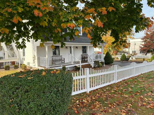 Taber Inn in Mystic, USA