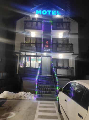 Motel Brdjak Ićo (Motel Brdjak Ico) in Біеліна