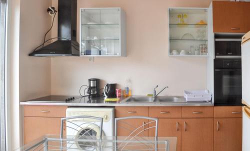 кухня, Appartement confort au Diamant 25 m² terrasse in Le Diamant