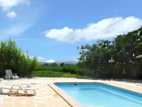 景觀, Maison accueillante a Orgnac-l'Aven avec piscine partagee in 奧爾尼亞克拉旺