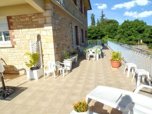Apartment with 3 bedrooms in Toulonjac with enclosed garden and WiFi 60 km from the beach - image 10
