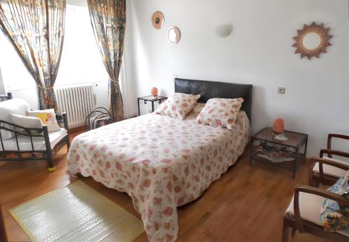 Apartment with 3 bedrooms in Toulonjac with enclosed garden and WiFi 60 km from the beach - image 5