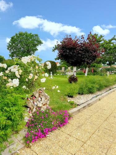 Apartment with 3 bedrooms in Toulonjac with enclosed garden and WiFi 60 km from the beach - image 4
