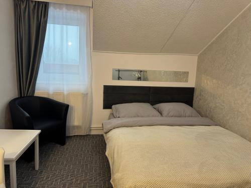 1 queen bed