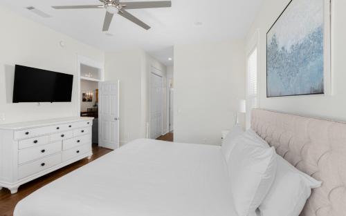 Four-Bedroom House image 10