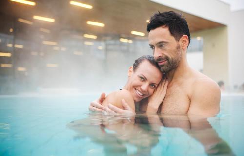 Vitalhotel der Parktherme - inkl Thermeneintritt & Sauna - Hotel - Bad Radkersburg