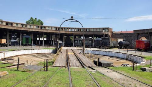 7 PPL, 5min to Starland, DT, Forsyth, River ST, 2 Balcony