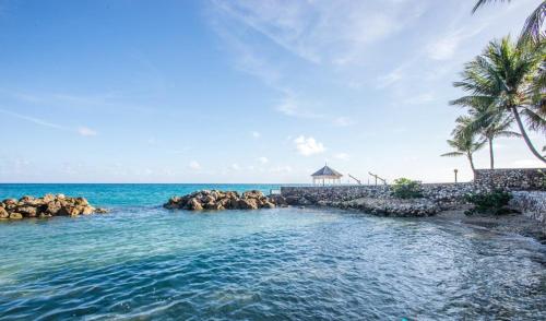 Photo - Idyllic Beachfront Condo