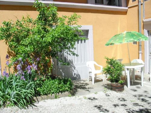 . Appartement accueillant à Salins les Bains – 41 m² et parking
