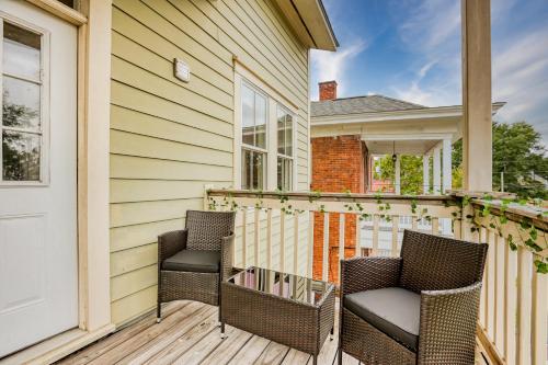 7 PPL, 5min to Starland, DT, Forsyth, River ST, 2 Balcony