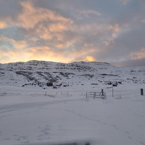 Hvammur 10 with private hot tub in Holmavik