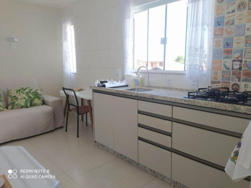 Kitchen, Residencial Dia Lindo in São João do Rio Vermelho