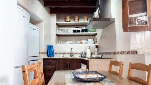 House with 2 bedrooms in Vejer de la Frontera with wonderful mountain view and furnished terrace 5 km from the beach - image 10