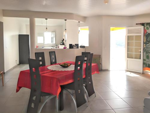 Instalaciones, Appartement spacieux avec vue montagne à Le Marin, 82 m². (Appartement spacieux avec vue montagne a Le Marin, 82 m².) in Riviere-Pilote