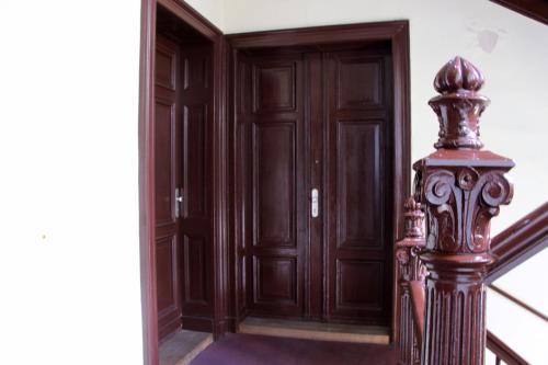 Leon Apartments - image 14