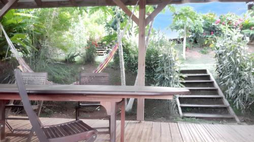 Näkymä ulkoa, Bungalow charmant au Robert avec piscine partagée (Bungalow charmant au Robert avec piscine partagee) in Le Robert