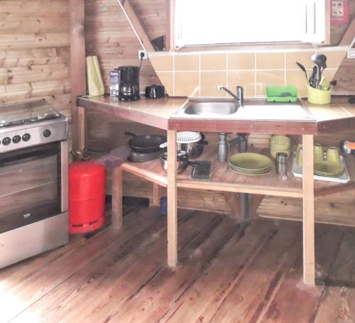 Bungalow charmant au Robert avec piscine partagée (Bungalow charmant au Robert avec piscine partagee) in Le Robert