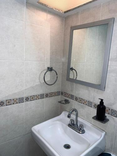 King Suite image 2