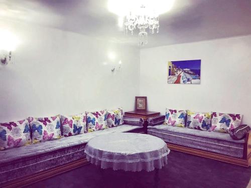 Spacious Apartment in Fnideq with Terrace and Garden, Fnidek (foto 9)