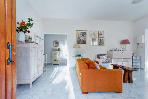  Charming apartment in Tollo, garden in 66010 Tollo